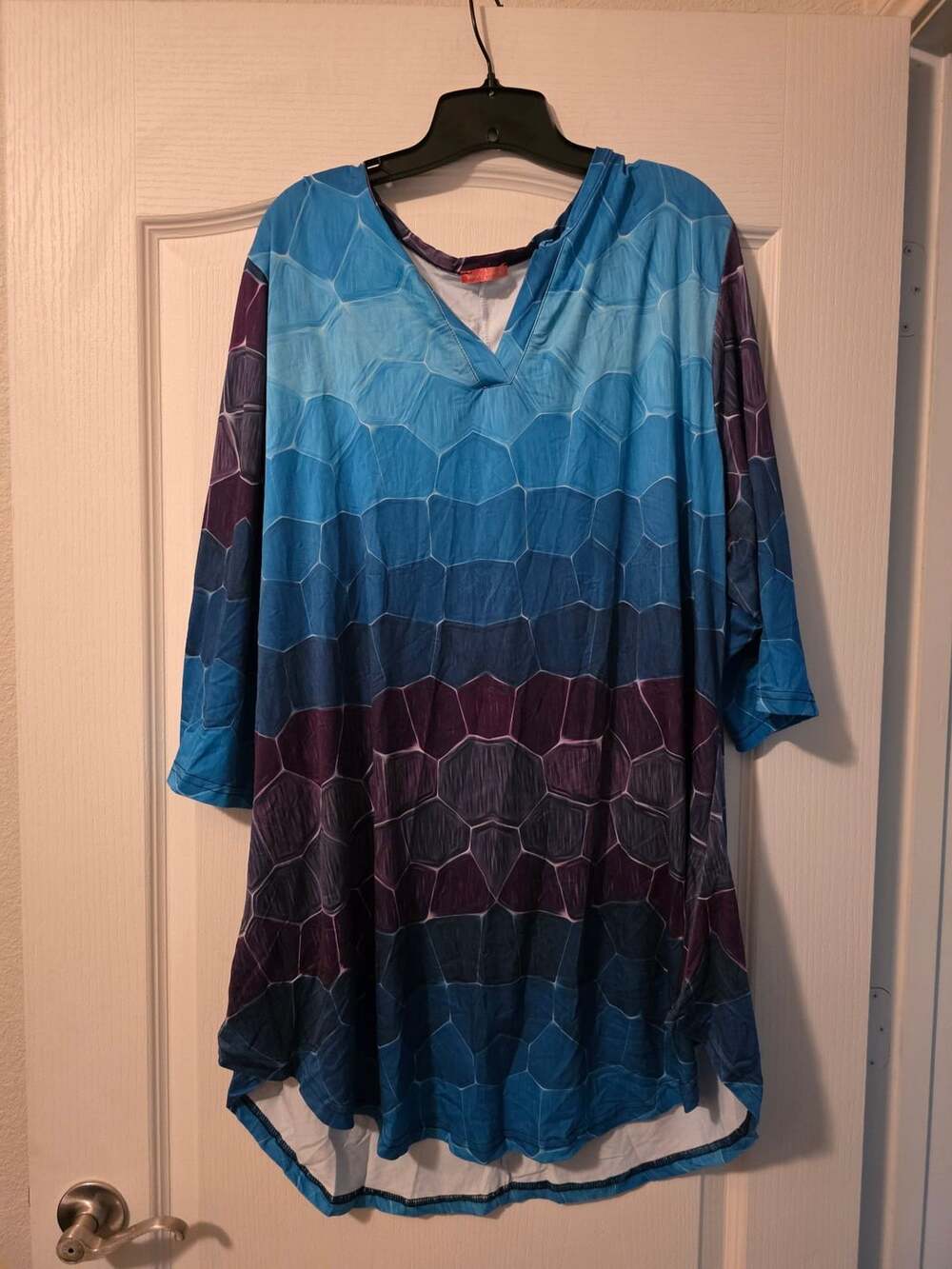 Simply Aster Tunic Size 4X Blue Purple Geometric Print V-Neck Top